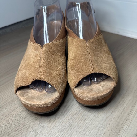 Vionic Trixie Wedge Sandals Womens SZ 9 Brown Toffee Suede Slingback Open Toe - Picture 2 of 9